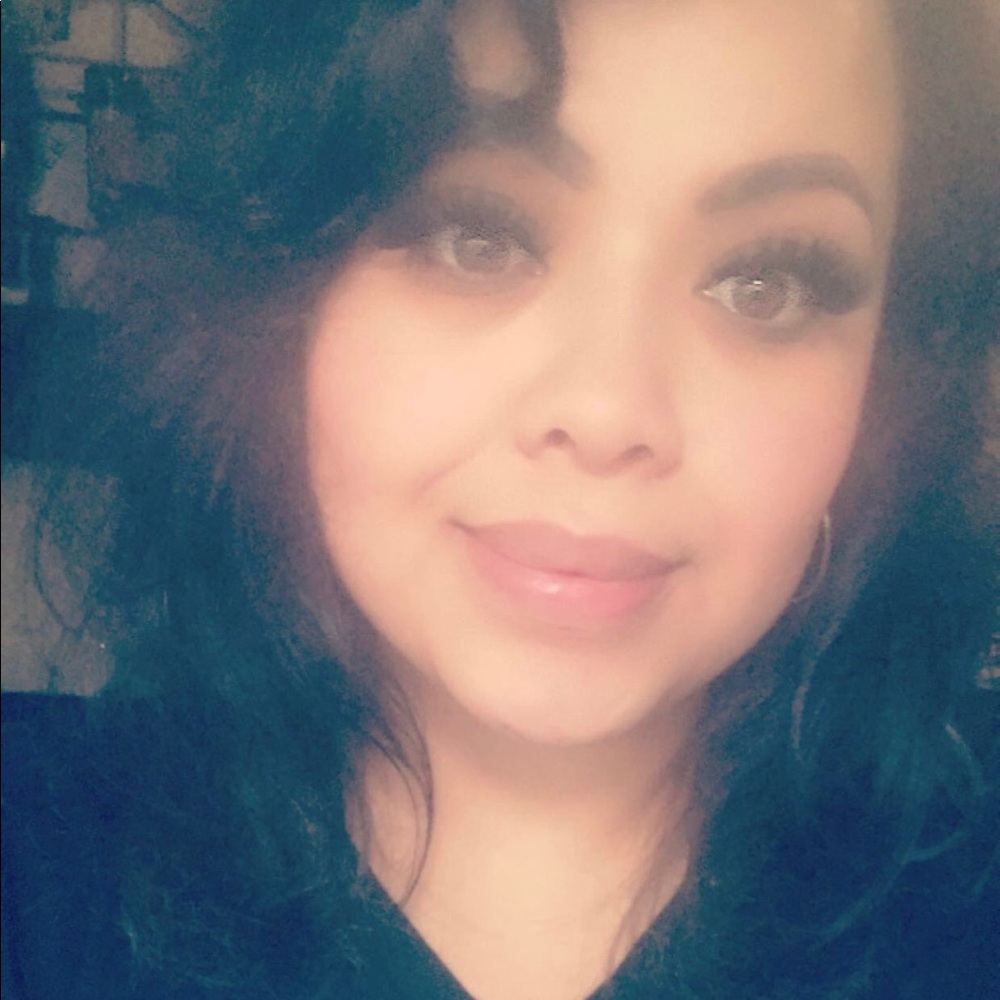 Meet your Posher, Luisa